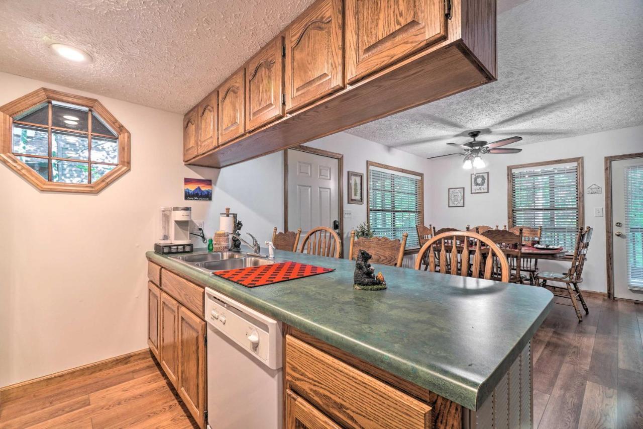 Picturesque Pigeon Forge Cabin With Mountain Views Esterno foto