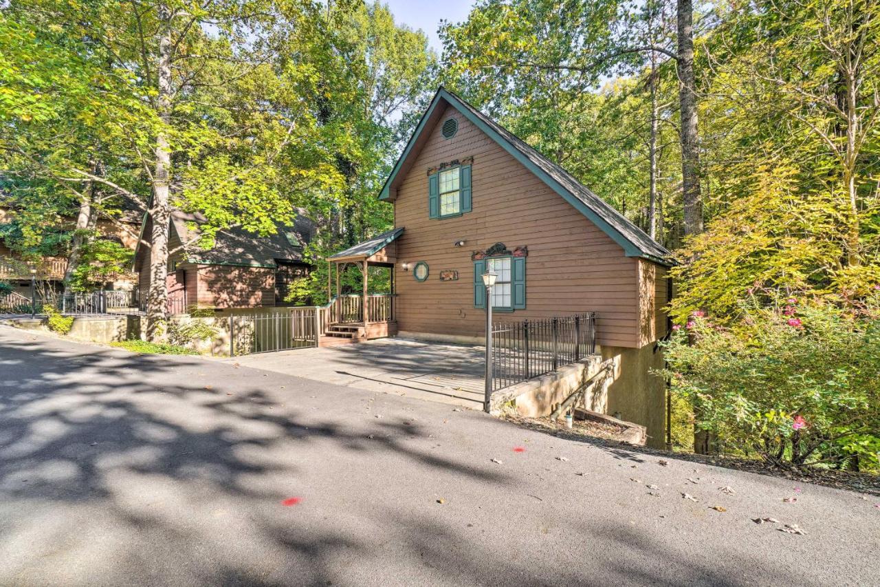 Picturesque Pigeon Forge Cabin With Mountain Views Esterno foto